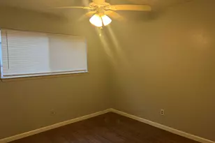 6742 Indian Lake Dr, Houston, TX 77489 - Photo 12