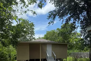 413 3rd St, Van Vleck, TX 77482 - Photo 24