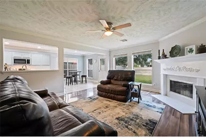 5708 Montclair Hill Lane, Rosharon, TX 77583 - Photo 8