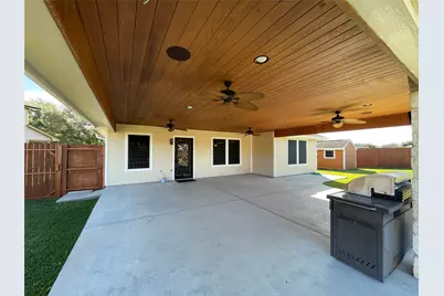 2102 Pickwick Pines Dr Court, Humble, TX 77396 - Photo 40