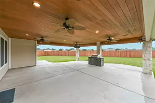 2102 Pickwick Pines Dr Ct, Humble, TX 77396 - Photo 36
