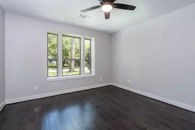 4601 Hummingbird Street, Houston, TX 77035 - Photo 4