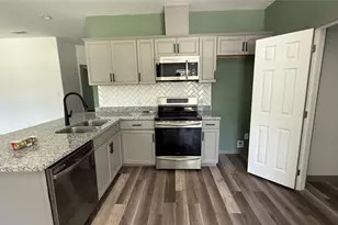 10428 Royal Adrian Dr, Conroe, TX 77303 - Photo 8