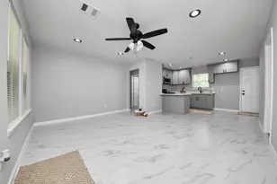4914 Angleton St, Houston, TX 77033 - Photo 24