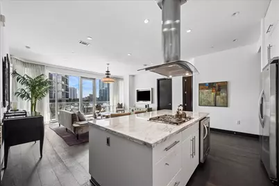 1600 Post Oak Boulevard #1007, Houston, TX 77056 - Photo 4