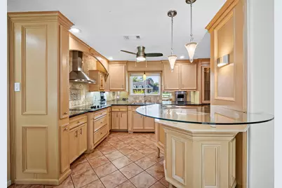 23 Winged Foot Drive, Conroe, TX 77304 - Photo 12