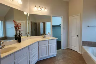 13705 Rainwater Dr, Pearland, TX 77584 - Photo 24