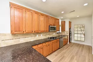 1110 Lake Estates Dr, Sugar Land, TX 77498 - Photo 14