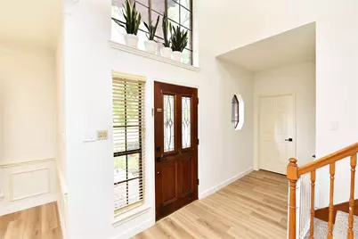1110 Lake Estates Drive, Sugar Land, TX 77498 - Photo 2