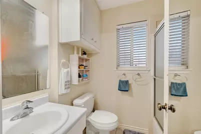 9634 Windswept Lane, Houston, TX 77063 - Photo 22