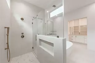 7006 Schiller St, Houston, TX 77055 - Photo 20