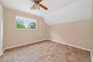 30207 E Geneva Dr, Spring, TX 77386 - Photo 20