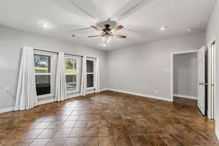 501 Cherry Hills Dr, Huntsville, TX 77340 - Photo 16