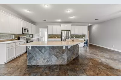 501 Cherry Hills Drive, Huntsville, TX 77340 - Photo 6
