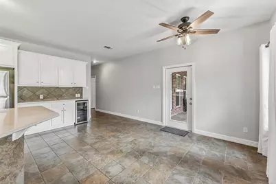 501 Cherry Hills Drive, Huntsville, TX 77340 - Photo 8