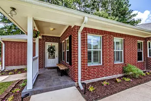 501 Cherry Hills Dr, Huntsville, TX 77340 - Photo 1