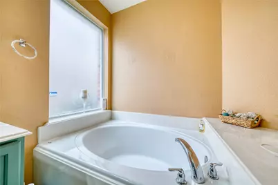 2210 Mountain Ranch Drive, Houston, TX 77049 - Photo 18
