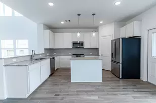 4610 Coral Bean St, Pinehurst, TX 77362 - Photo 8