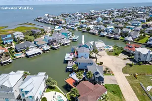3905 Isla Del Sol, Galveston, TX 77554 - Photo 2