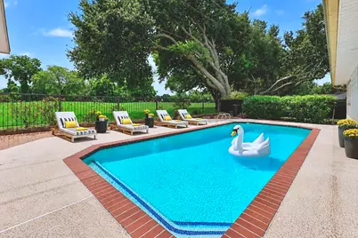 3415 W Creek Club Drive, Missouri City, TX 77459 - Photo 2