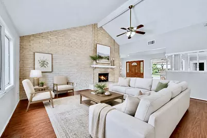 3415 W Creek Club Drive, Missouri City, TX 77459 - Photo 4