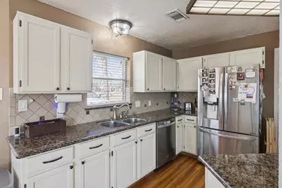 10110 El Chaco Street, Baytown, TX 77521 - Photo 10