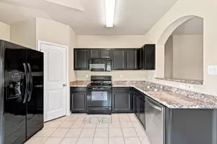 1525 Birmingham Dr, Seguin, TX 78155 - Photo 4