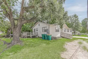 1404 N San Jacinto St, Conroe, TX 77301 - Photo 18