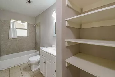 1404 N San Jacinto Street, Conroe, TX 77301 - Photo 14