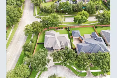 7703 Silver Pond Drive, Sugar Land, TX 77479 - Photo 40