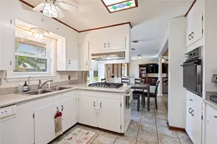 1222 24th Ave N, Texas City, TX 77590 - Photo 14
