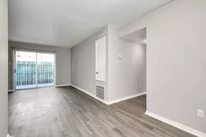 7700 W Airport Boulevard #0305, Houston, TX 77071 - Photo 12