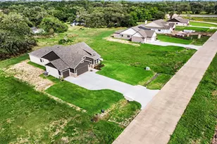 16 Cattle Dr, Bay City, TX 77414 - Photo 1