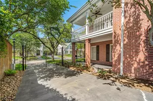 2915 Quenby Ave, West University Place, TX 77005 - Photo 1