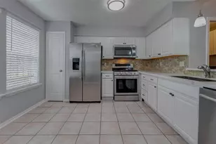 13211 Sharpbill Dr, Houston, TX 77083 - Photo 6