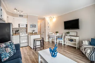 6102 Seawall Blvd, Galveston, TX 77551 - Photo 4