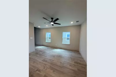 130 Flamingo Bight S, Baytown, TX 77523 - Photo 8
