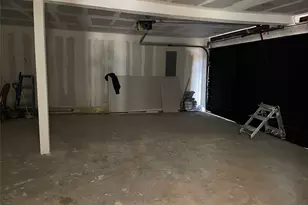 800 S 2nd St, La Porte, TX 77571 - Photo 14