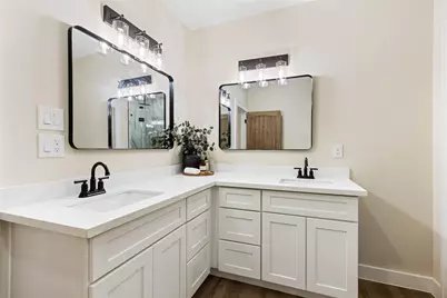 908 Key Street, Houston, TX 77009 - Photo 12