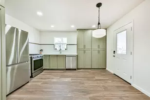 2416 S San Antonio Ave, Pearland, TX 77581 - Photo 14