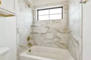 1114 Pearlwood Dr, Houston, TX 77008 - Photo 24