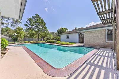 803 Greenbriar Avenue, Friendswood, TX 77546 - Photo 46