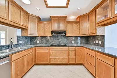 803 Greenbriar Avenue, Friendswood, TX 77546 - Photo 18