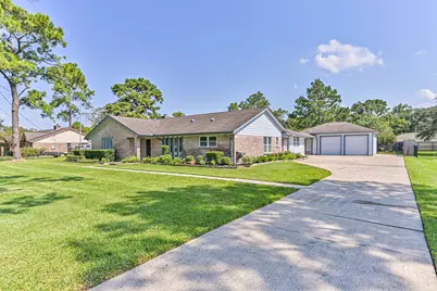 803 Greenbriar Avenue, Friendswood, TX 77546 - Photo 4
