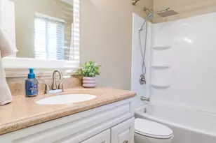 513 Catalpa, Angleton, TX 77515 - Photo 14