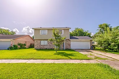 214 Brookdale Drive, League City, TX 77573 - Photo 1