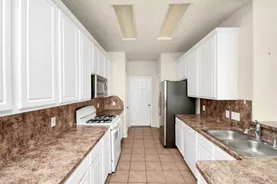 139 Benedict Canyon Loop, The Woodlands, TX 77382 - Photo 6