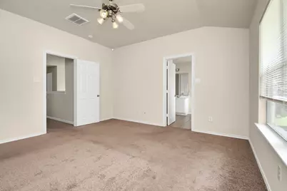 139 Benedict Canyon Loop, The Woodlands, TX 77382 - Photo 10