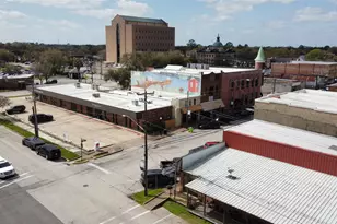 105 S 2nd St, Richmond, TX 77469 - Photo 16
