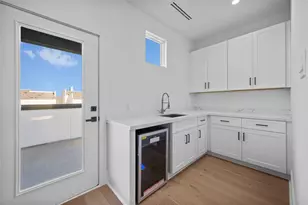 5705 Dolores St, Houston, TX 77057 - Photo 24